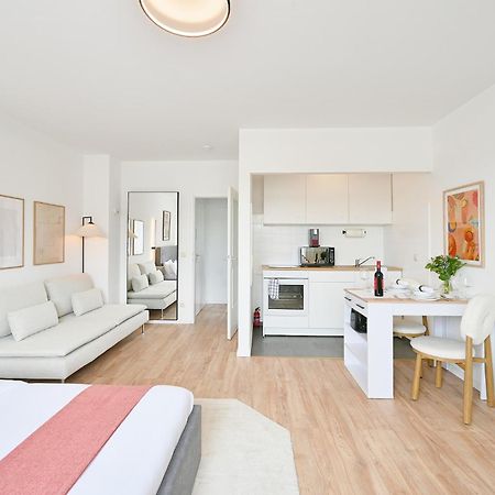 Beautiful And Stylish 1-Bedroom With Kitchen And King Size Bed Wuppertal Eksteriør bilde