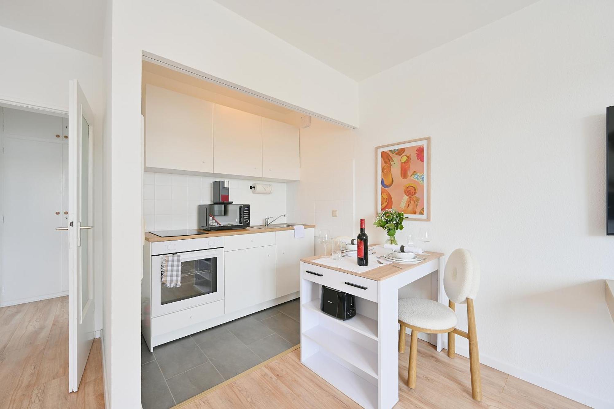 Beautiful And Stylish 1-Bedroom With Kitchen And King Size Bed Wuppertal Eksteriør bilde